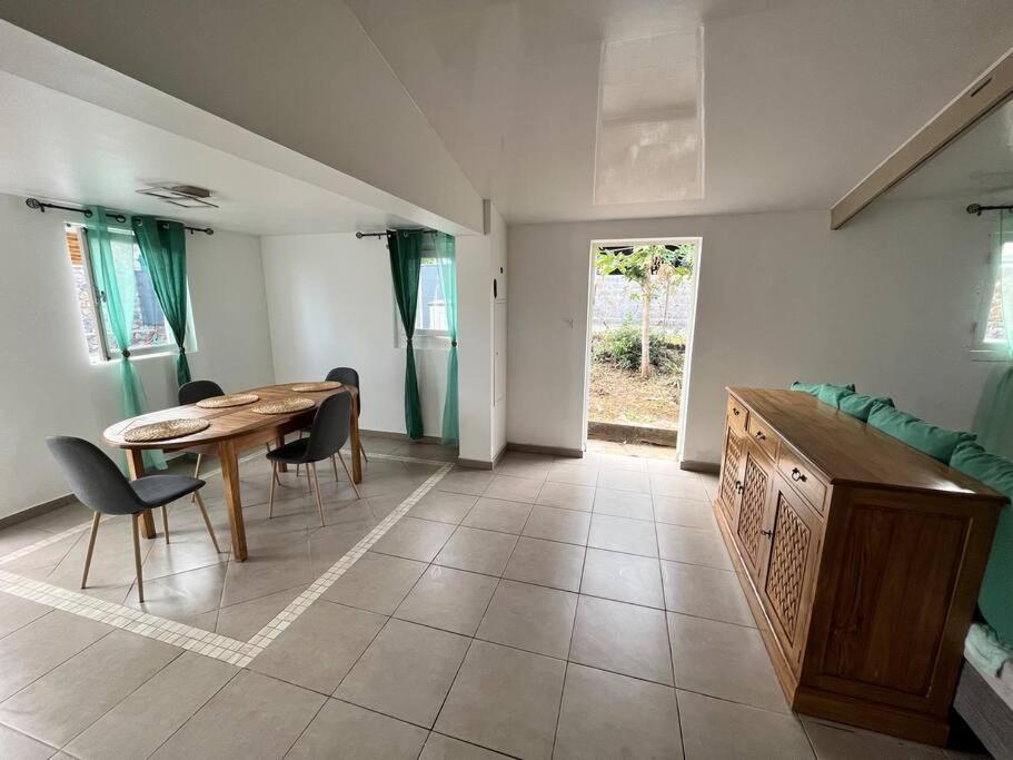 La Casita Creole Villa Avec Piscine Et Jacuzzi Saint Pierre Zewnętrze zdjęcie